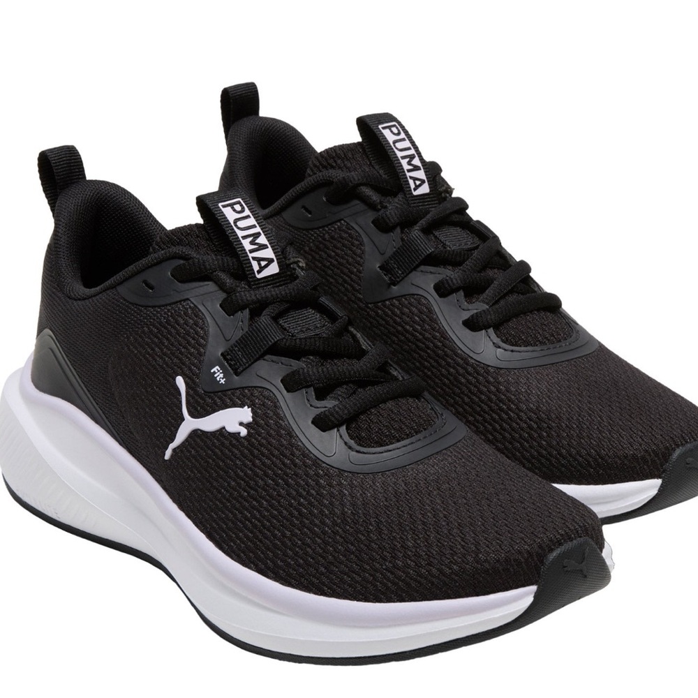 PUMA Women's Skyrocket Sneaker Size 10 Womens